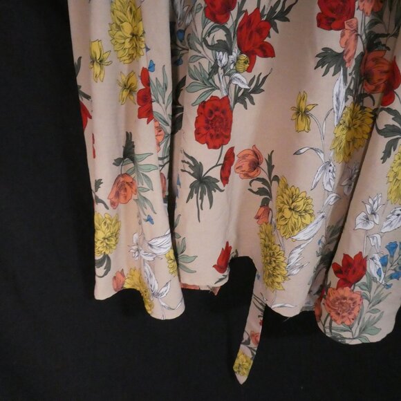 GIRLS ON FILM | size 10 | Floral Tie Waist Gown / Cover-Up - Picture 15 of 16